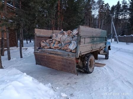 Вывезти строительный мусор в мешках, вывоз строительного мусора из квартиры, частного дома, утилизация строймусора, Ульяновск, грузчики, Газель, самосвал, Газон на утилизацию на свалку, фото